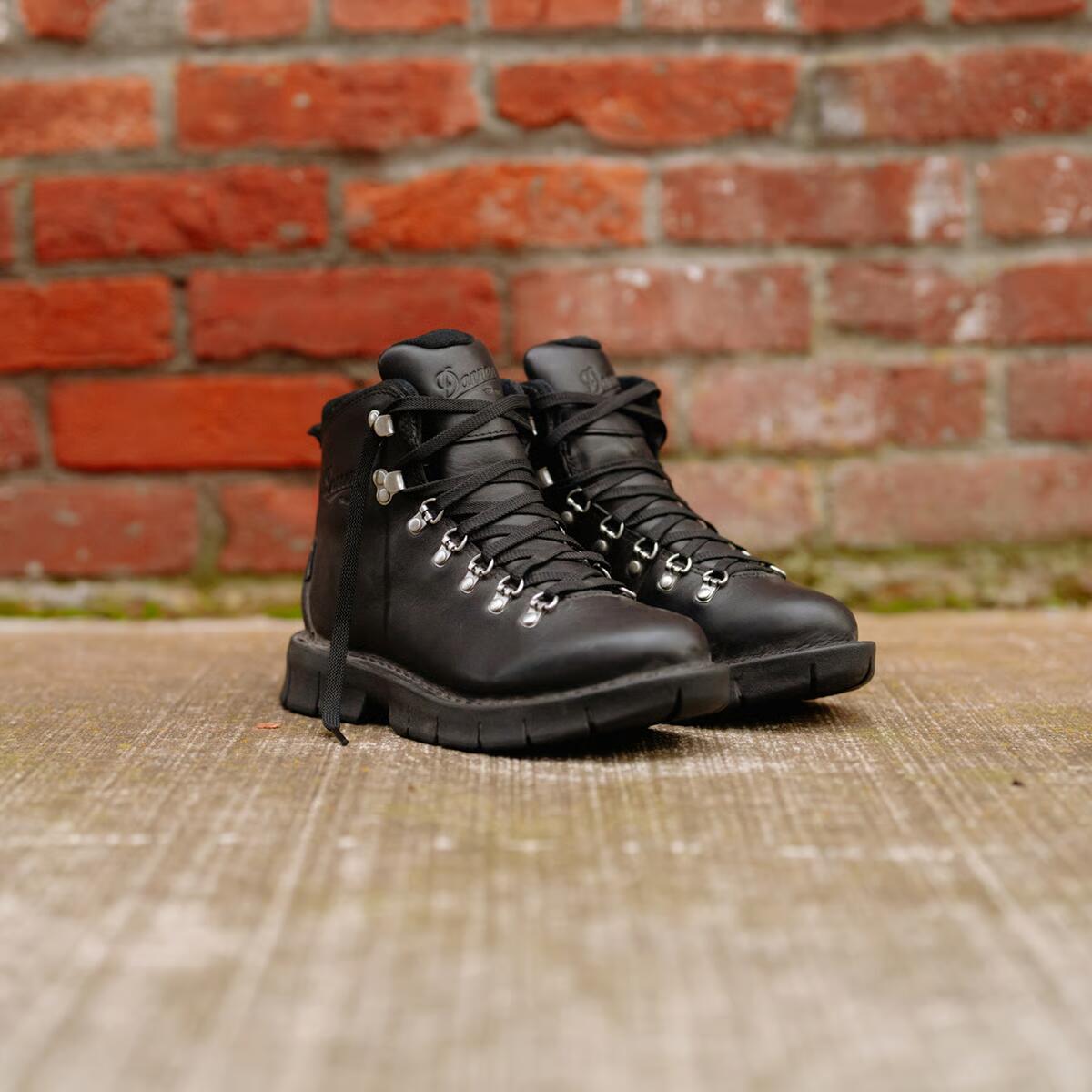 Women's Eastwood Black